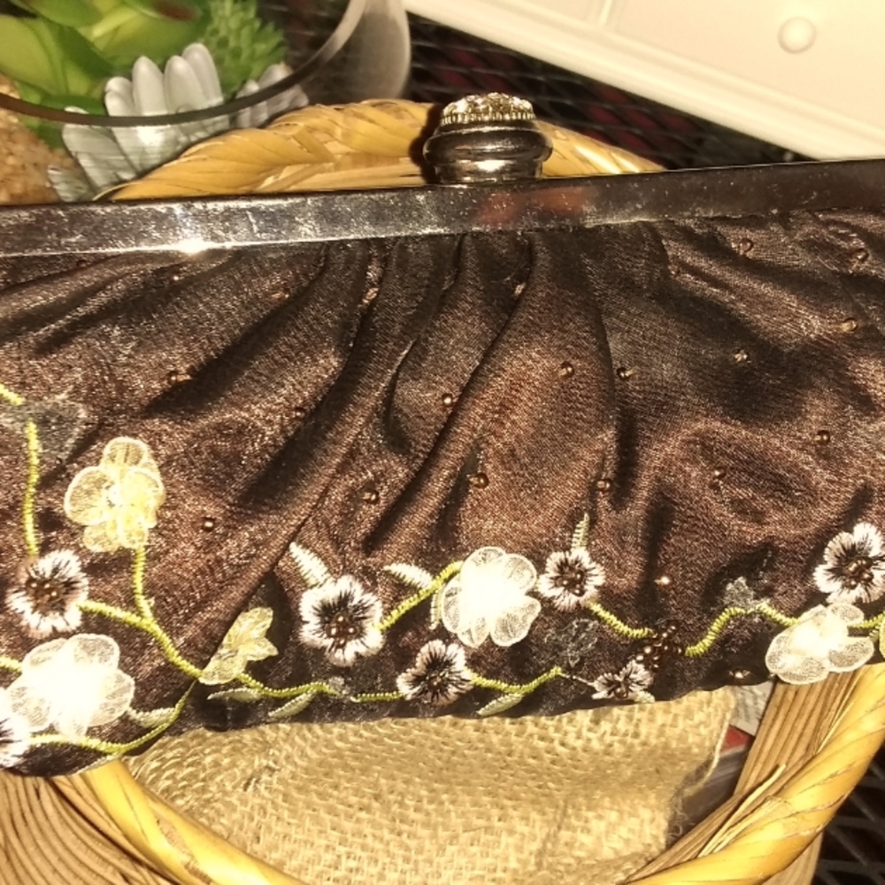 In's Clutch Purse
